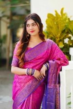 প্রিমিয়াম কাঞ্চি কাতান শাড়ি - Image 3