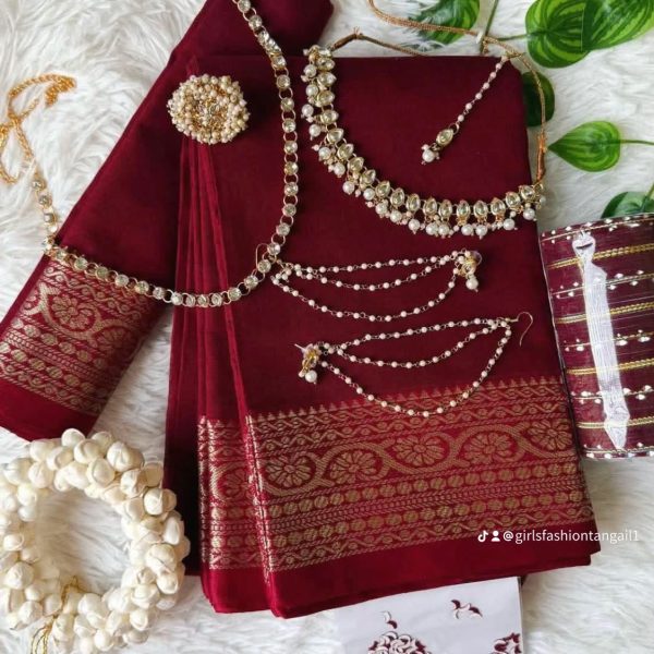 ✨🌸 শাড়ির সাথে সাজ হোক আরও পরিপূর্ণ! 🌸✨
